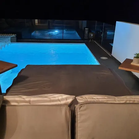 וילה Tramonto Luxury No2 - Breathtaking Sunset View פויניקיון